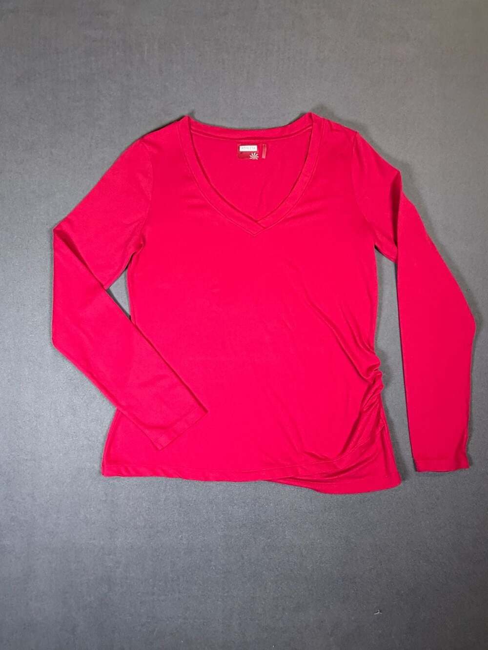 Athleta Long Sleeve V-Neck Top Size M Red Tactel Nylon Spandex